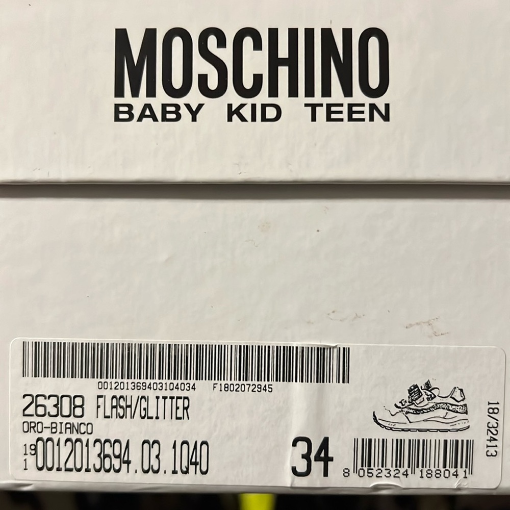 Glitter gold logo sneakers size EU 34 in girls. Brand new/ small spot of heel . - Picture 3 of 5